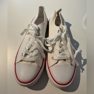 Brand New Woman’s Sneakers